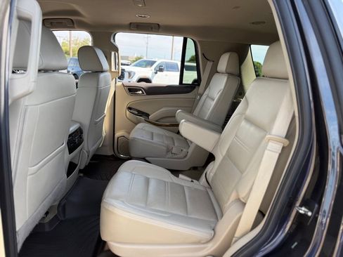 Used 2017 GMC Yukon Denali AWD/4WD image 11