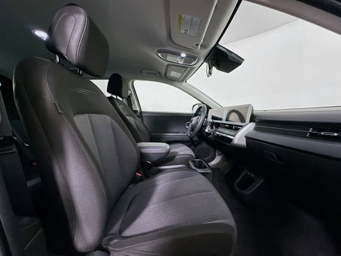Used 2024 Hyundai Ioniq 5 SE image 30