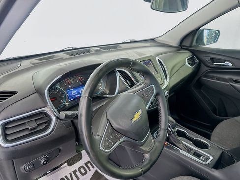 Used 2023 Chevrolet Equinox LT w/ Driver Convenience Package FWD image 9