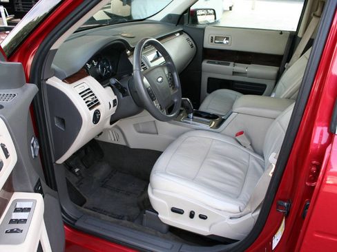 Used 2011 Ford Flex SEL w/ Rapid Spec Order Code FWD image 14