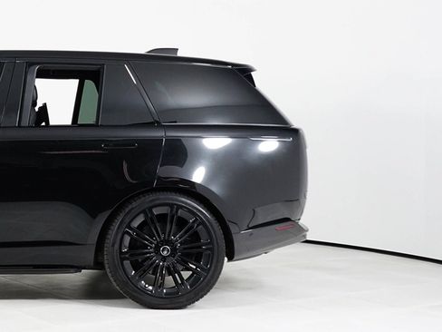 Used 2024 Land Rover Range Rover Autobiography AWD/4WD image 13
