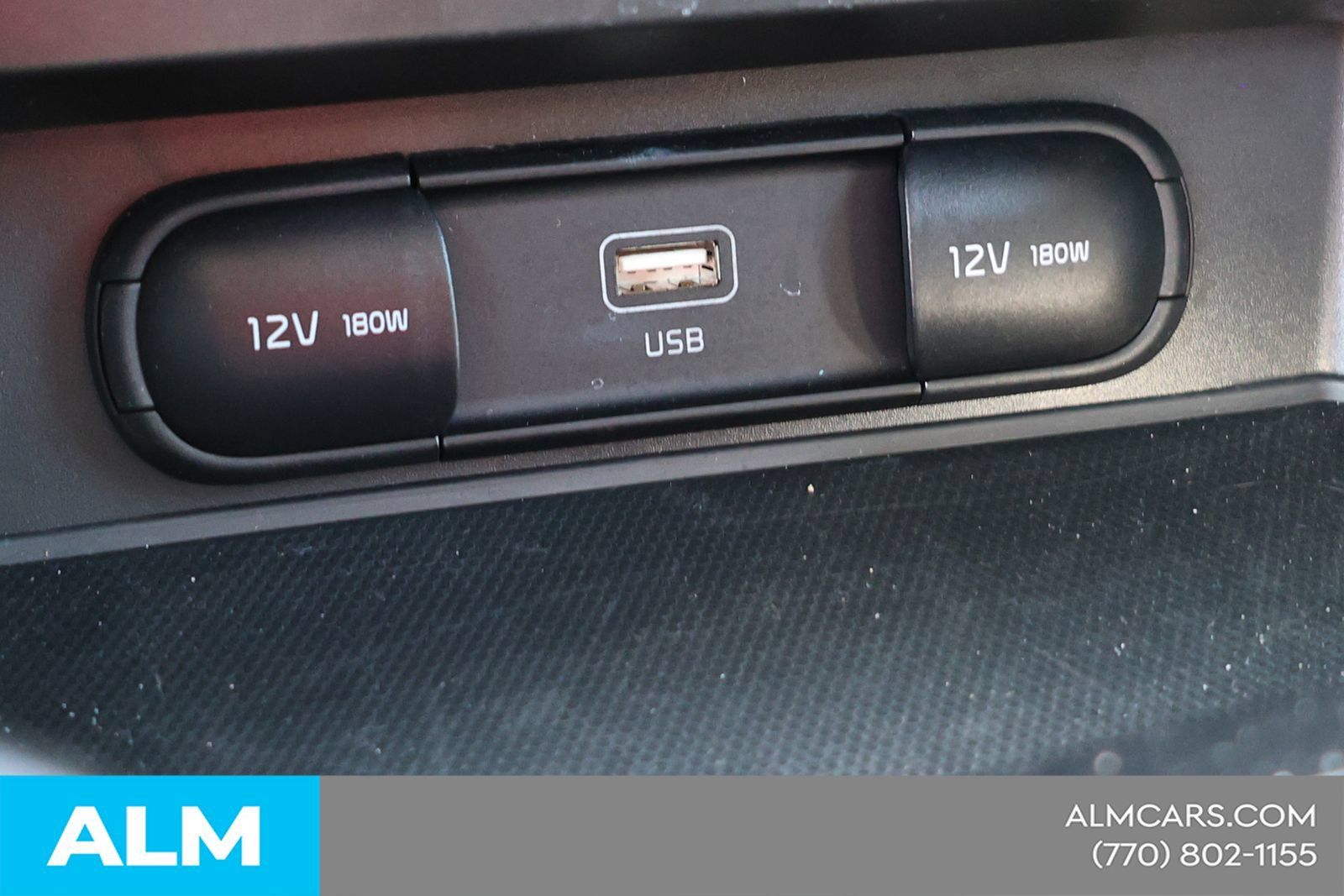 Used 2025 Kia Soul LX w/ LX Technology Package FWD image 32