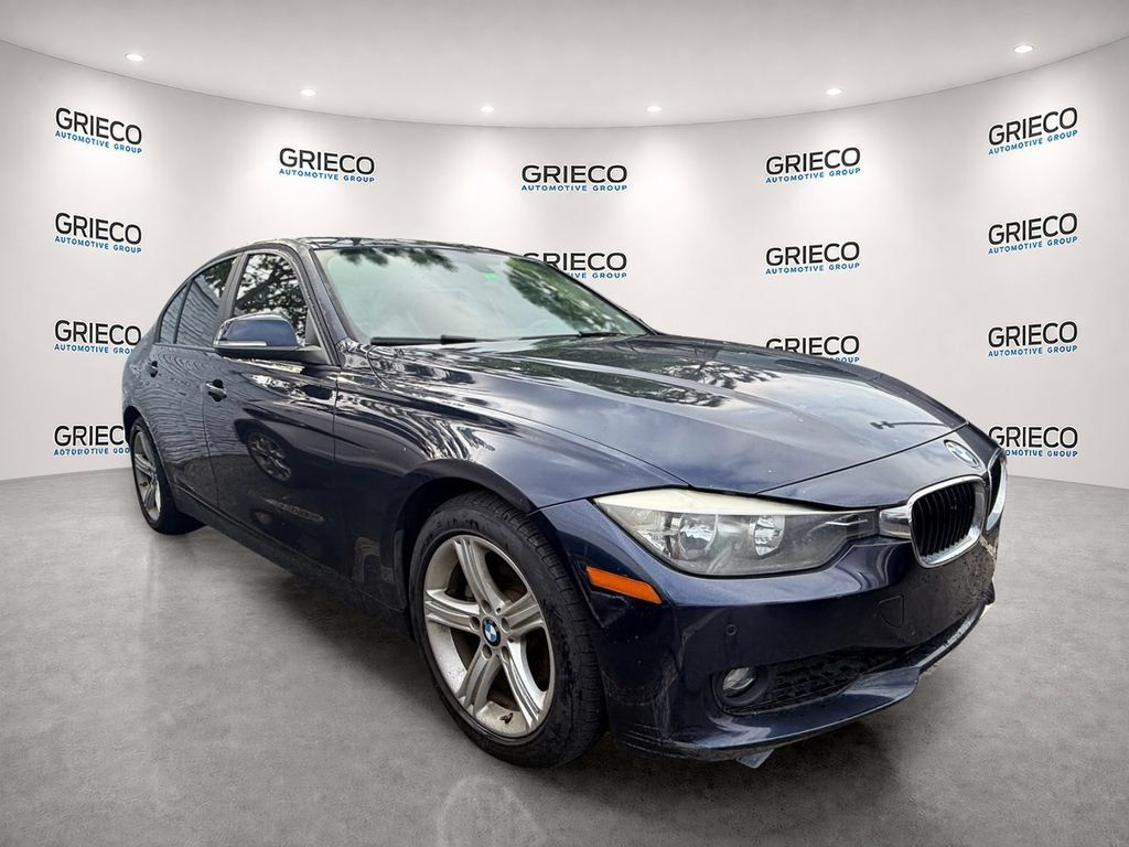 Used 2015 BMW 320i Sedan RWD image 1