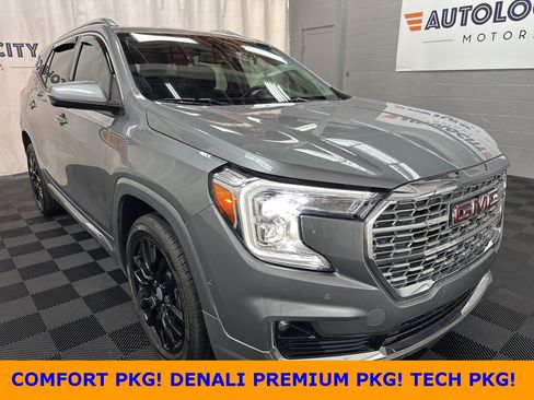 Used 2024 GMC Terrain Denali w/ Denali Premium Package image 1