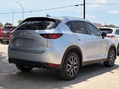 Used 2018 MAZDA CX-5 Touring w/ Preferred Equipment Package FWD image 3