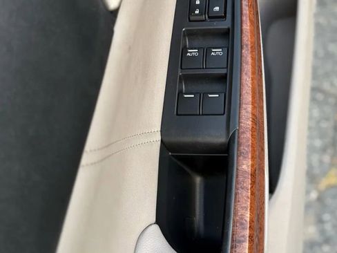 Used 2012 Honda Accord EX-L image 33