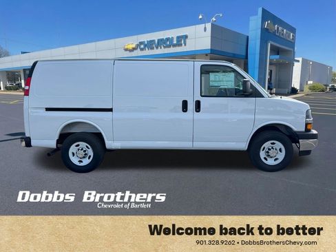 New 2026 Chevrolet Express 2500 w/ Driver Convenience Package image 6