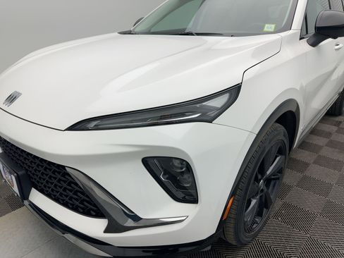 Certified 2025 Buick Envision Sport Touring image 47