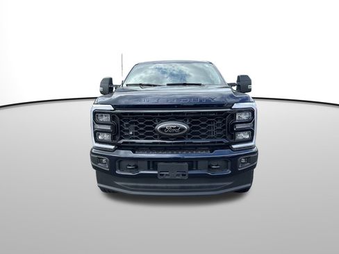 New 2025 Ford F350 XLT w/ Black Appearance Package image 8