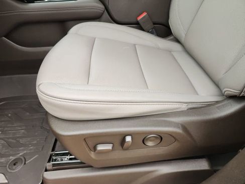 New 2026 GMC Yukon XL Elevation w/ LPO, Floor Liner Package RWD image 18