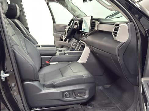 Used 2024 Toyota Tundra Limited image 18