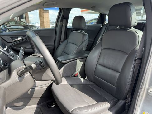 Used 2024 Chevrolet Malibu LT image 9