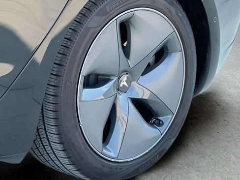 Used 2020 Tesla Model 3 Standard Range Plus RWD image 31