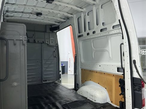 Used 2017 Nissan NV 2500 SV w/ Technology Package image 12