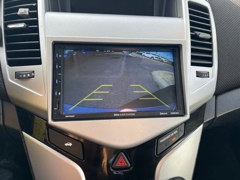 Used 2016 Chevrolet Cruze LT image 31