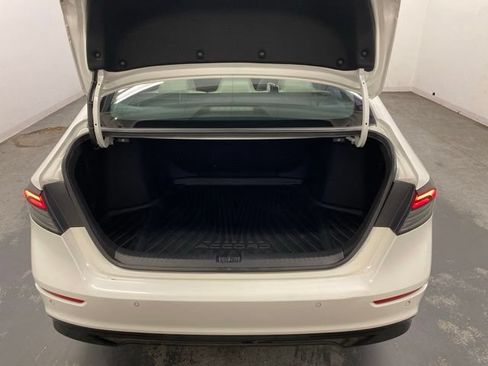 Used 2024 Honda Accord EX-L image 27
