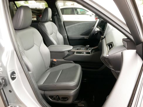Used 2025 Lexus TX 350 FWD w/ Technology Package image 8
