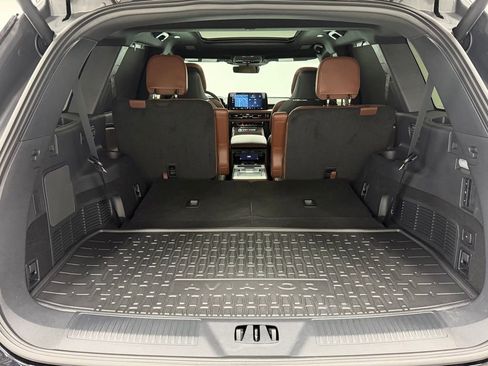 Used 2025 Lincoln Aviator Reserve w/ Equipment Group 201A image 29