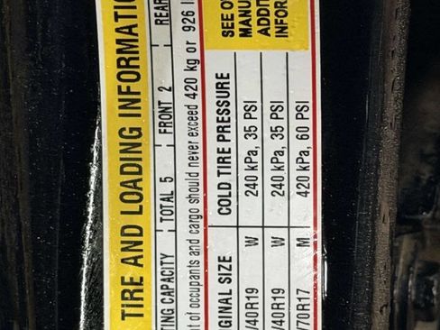 Used 2013 Buick Regal Premium image 16