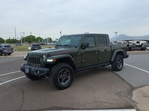 Used 2021 Jeep Gladiator Rubicon AWD/4WD image 2