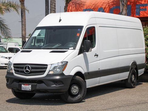 Used 2016 Mercedes-Benz Sprinter 2500 image 4