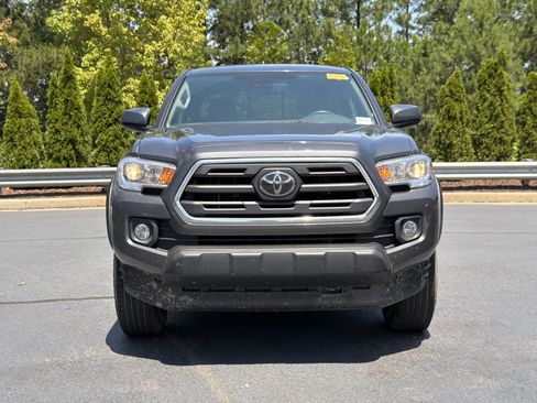 Used 2019 Toyota Tacoma SR5 RWD image 13