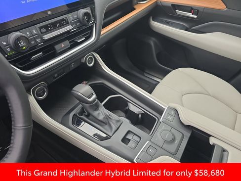 Used 2026 Toyota Grand Highlander AWD Hybrid image 34