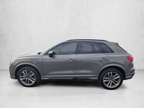 Certified 2025 Audi Q3 2.0T Premium w/ Convenience Package image 9