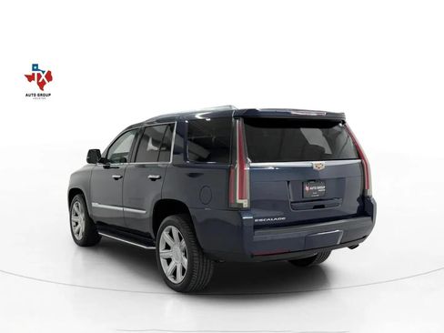 Used 2019 Cadillac Escalade Luxury RWD image 54