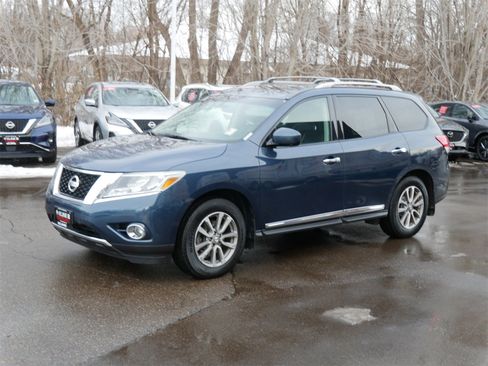 Used 2015 Nissan Pathfinder SL w/ SL Premium Package image 7