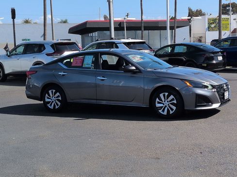 Certified 2024 Nissan Altima 2.5 S image 6