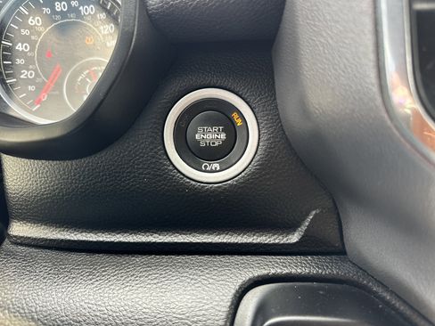 Used 2023 RAM 1500 Laramie image 11