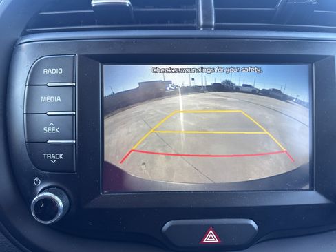 Used 2021 Kia Soul S image 17