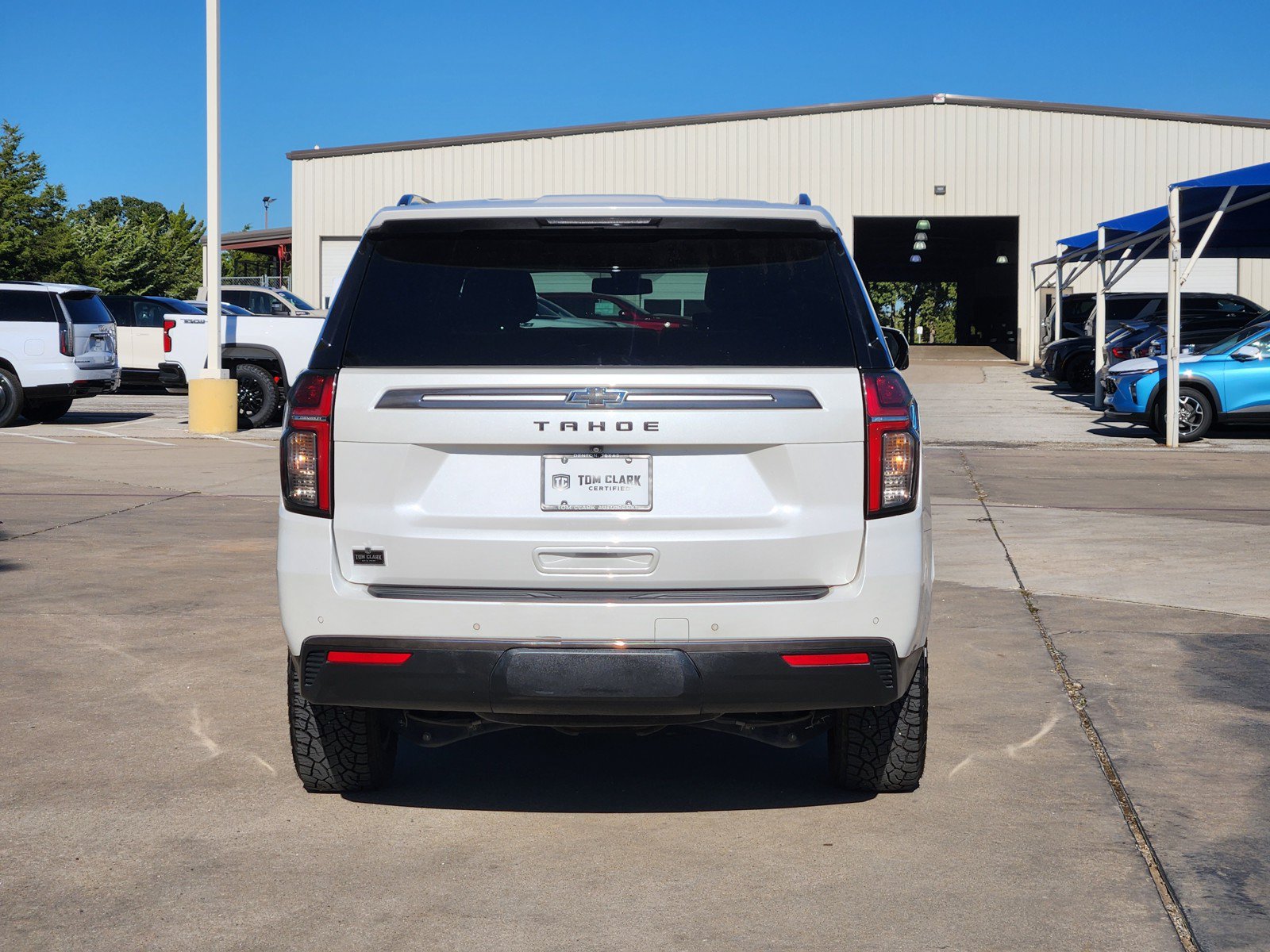 Used 2022 Chevrolet Tahoe Z71 w/ Z71 Off-Road Package AWD/4WD image 33
