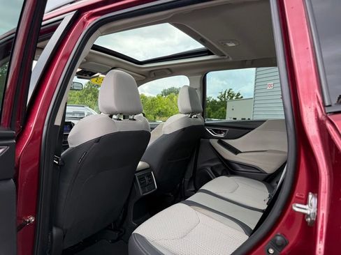 Used 2023 Subaru Forester Premium AWD/4WD image 19
