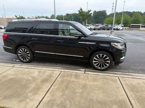 Used 2020 Lincoln Navigator L Reserve w/ Luxury Package AWD/4WD image 19