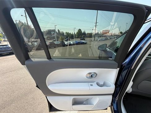 Certified 2026 Hyundai Ioniq 9 SE AWD/4WD image 17