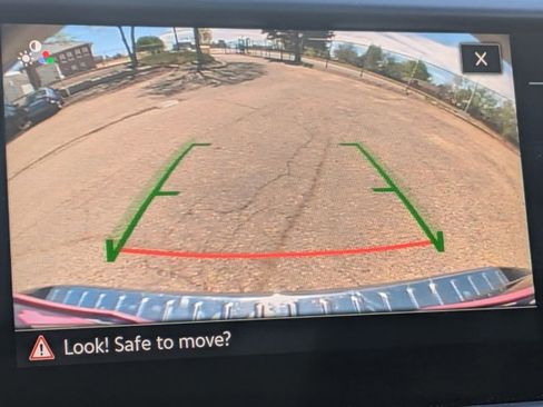 Used 2024 Volkswagen Taos SE image 13