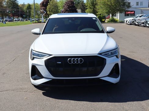 Used 2021 Audi e-tron Premium w/ Black Optic Package AWD/4WD image 3