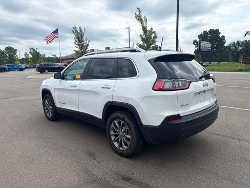 Certified 2019 Jeep Cherokee Latitude Plus w/ Cold Weather Group AWD/4WD image 3
