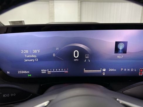 Certified 2025 Buick Enclave Preferred image 12