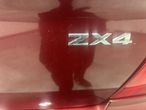 Used 2006 Ford Focus ZX4 image 42