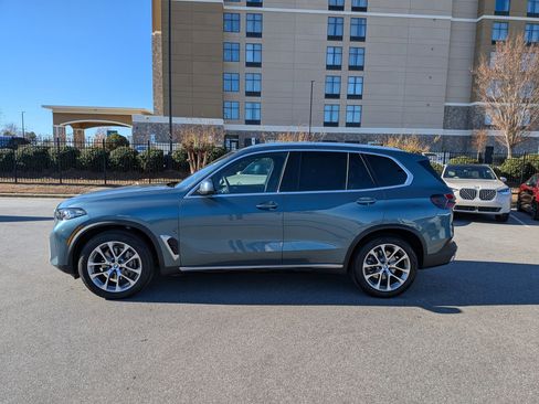 Used 2025 BMW X5 xDrive40i w/ Climate Comfort Package image 6
