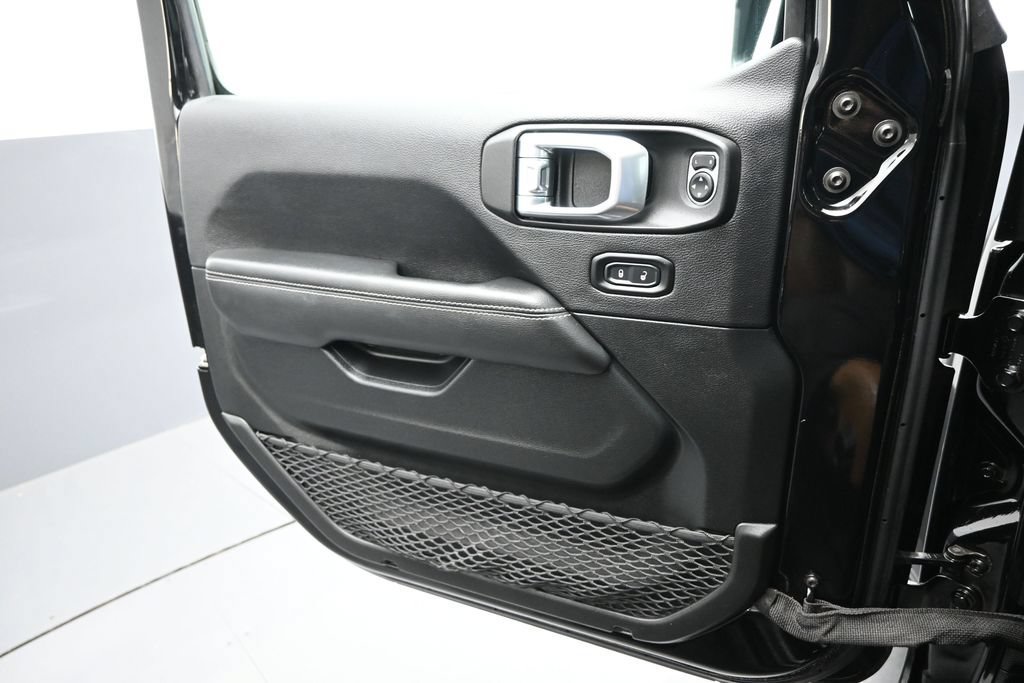 Used 2021 Jeep Wrangler Unlimited Rubicon AWD/4WD image 7
