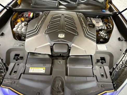 Used 2019 Lamborghini Urus image 85