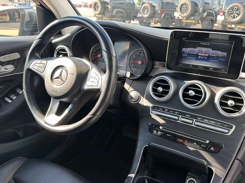 Used 2016 Mercedes-Benz GLC 300 4MATIC w/ Sport Package image 88