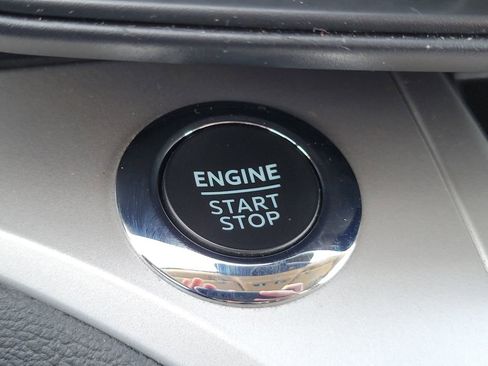 Certified 2022 Ford Explorer XLT image 35