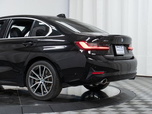 Used 2019 BMW 330i xDrive Sedan w/ Premium Package image 29