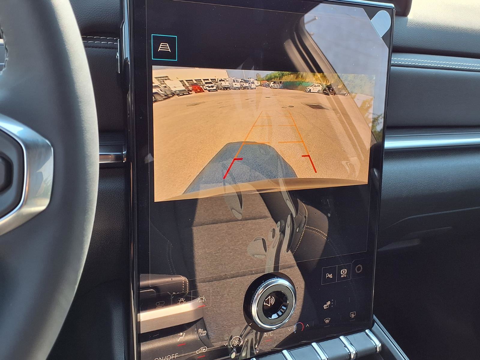 New 2027 GMC Terrain Elevation FWD image 4
