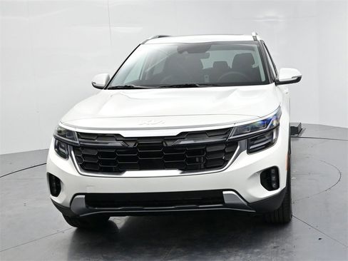 New 2026 Kia Seltos SX image 3